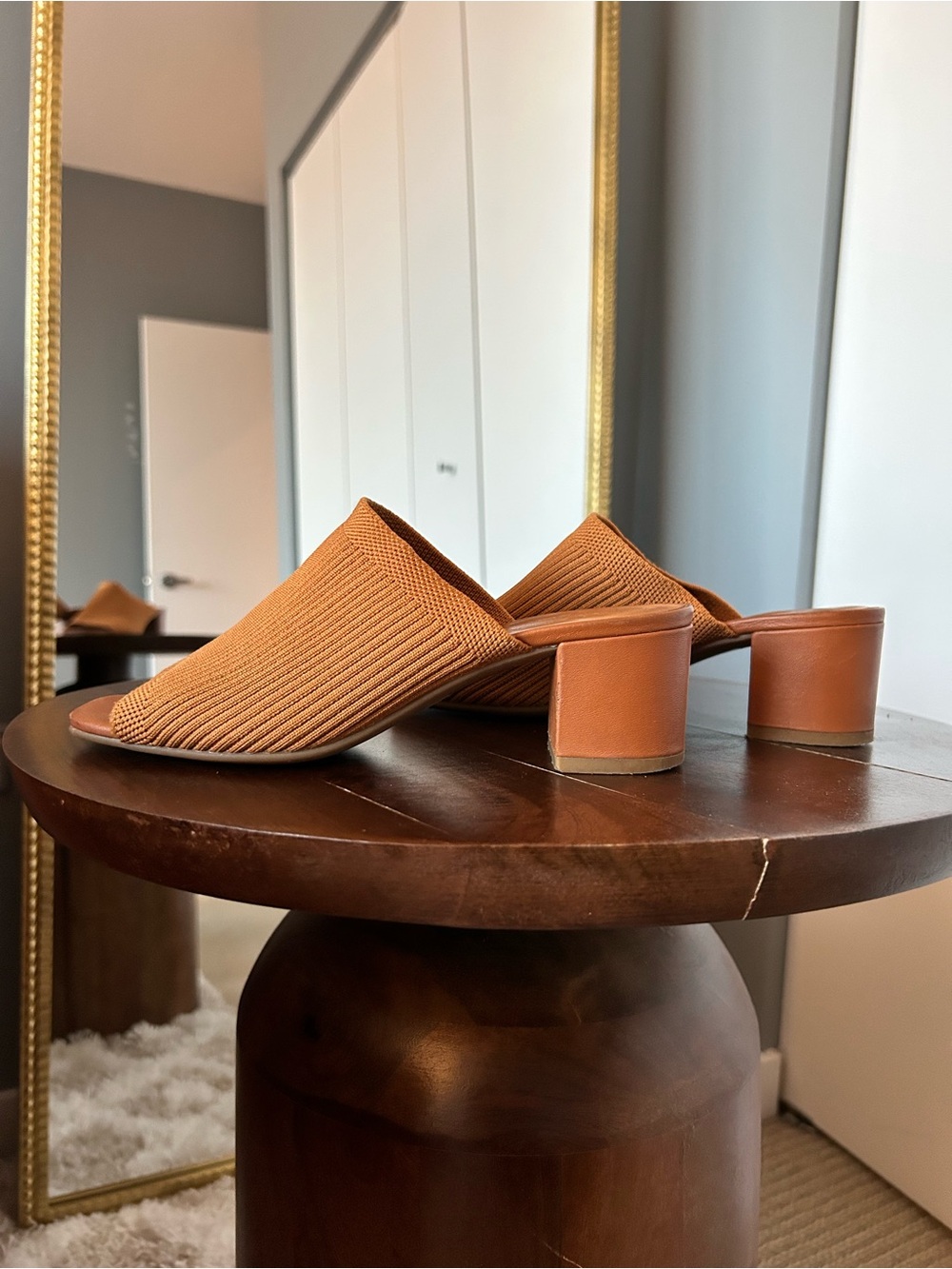 Everlane Ribbed Leather Block Heel Mules in Cognac Brown